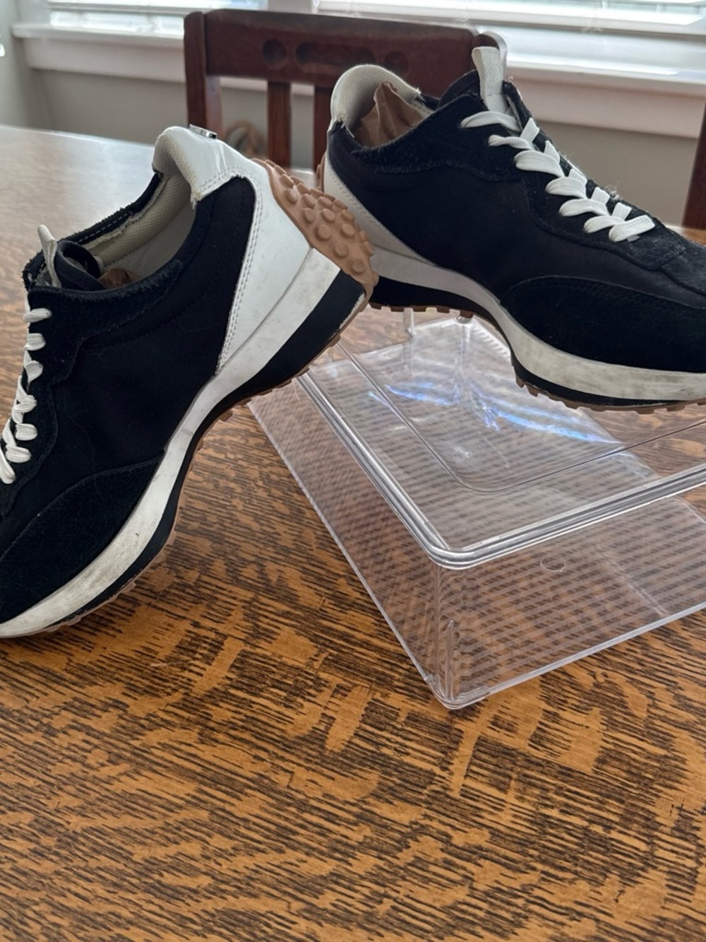 Steve Madden Black and White Women's Athletic Sneakers